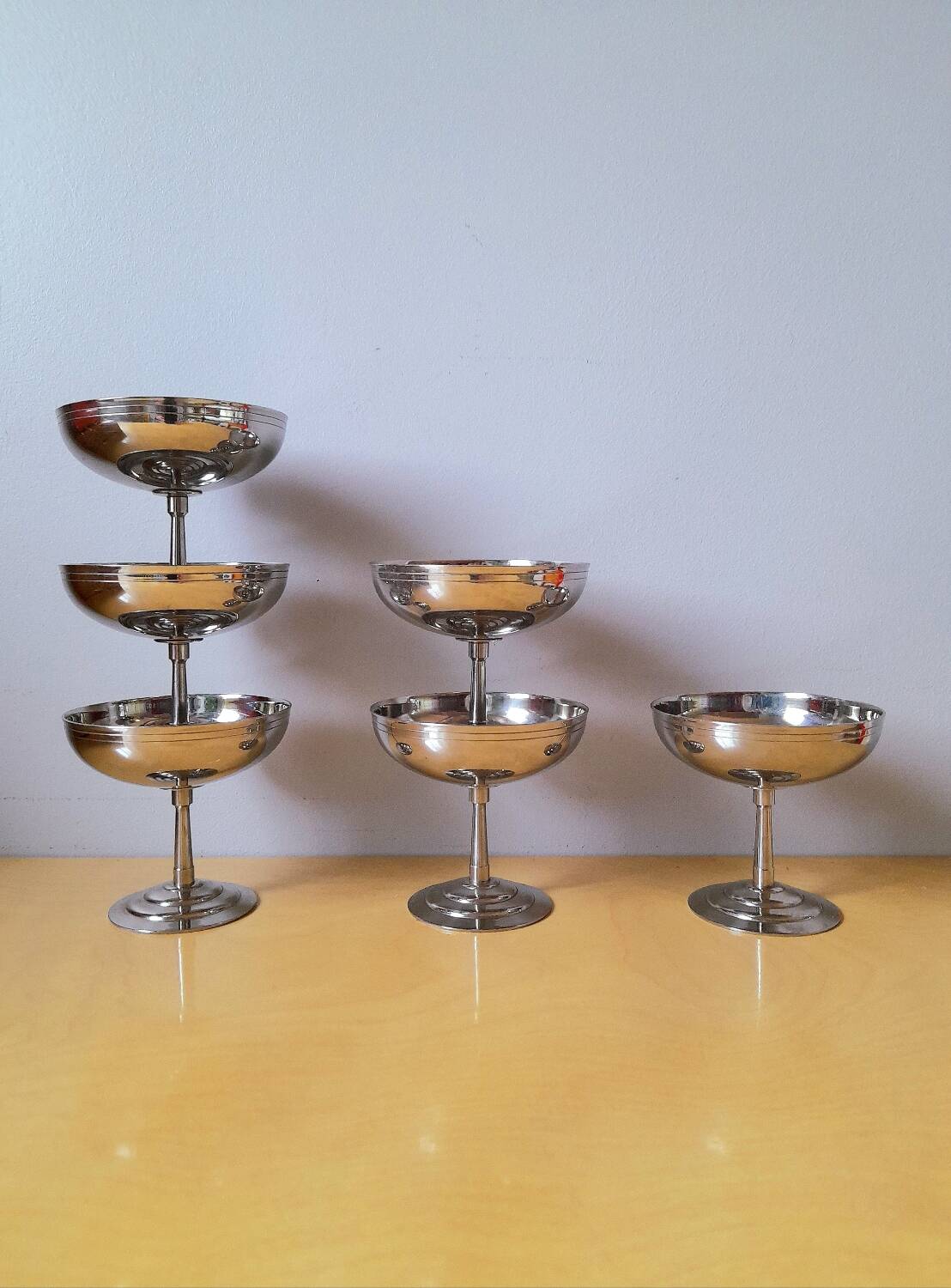 L'étang Remy stainless steel ice cream/dessert cups.