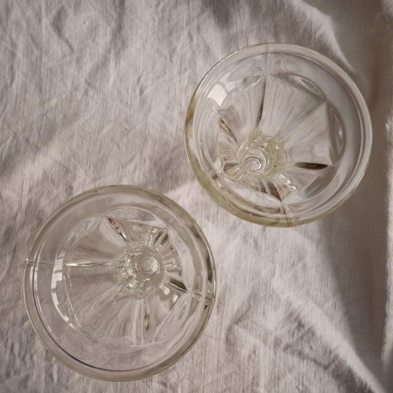 Set of 2 glass candle holders
