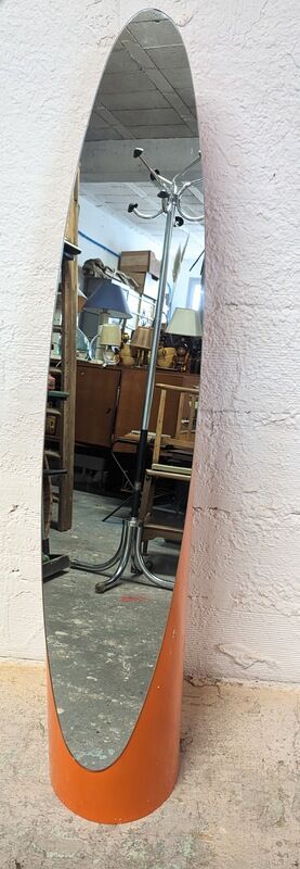 Orange lipstick mirror