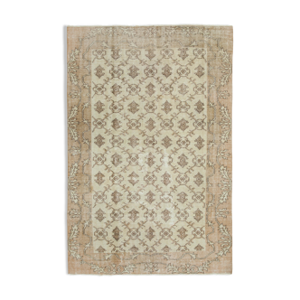 Hand-knotted vintage turkish beige carpet 200 cm x 291 cm - 36628