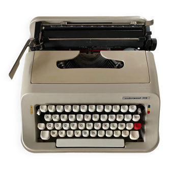 Underwood 319 typewriter