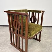 Very rare group of seats from the Vienna Secession.