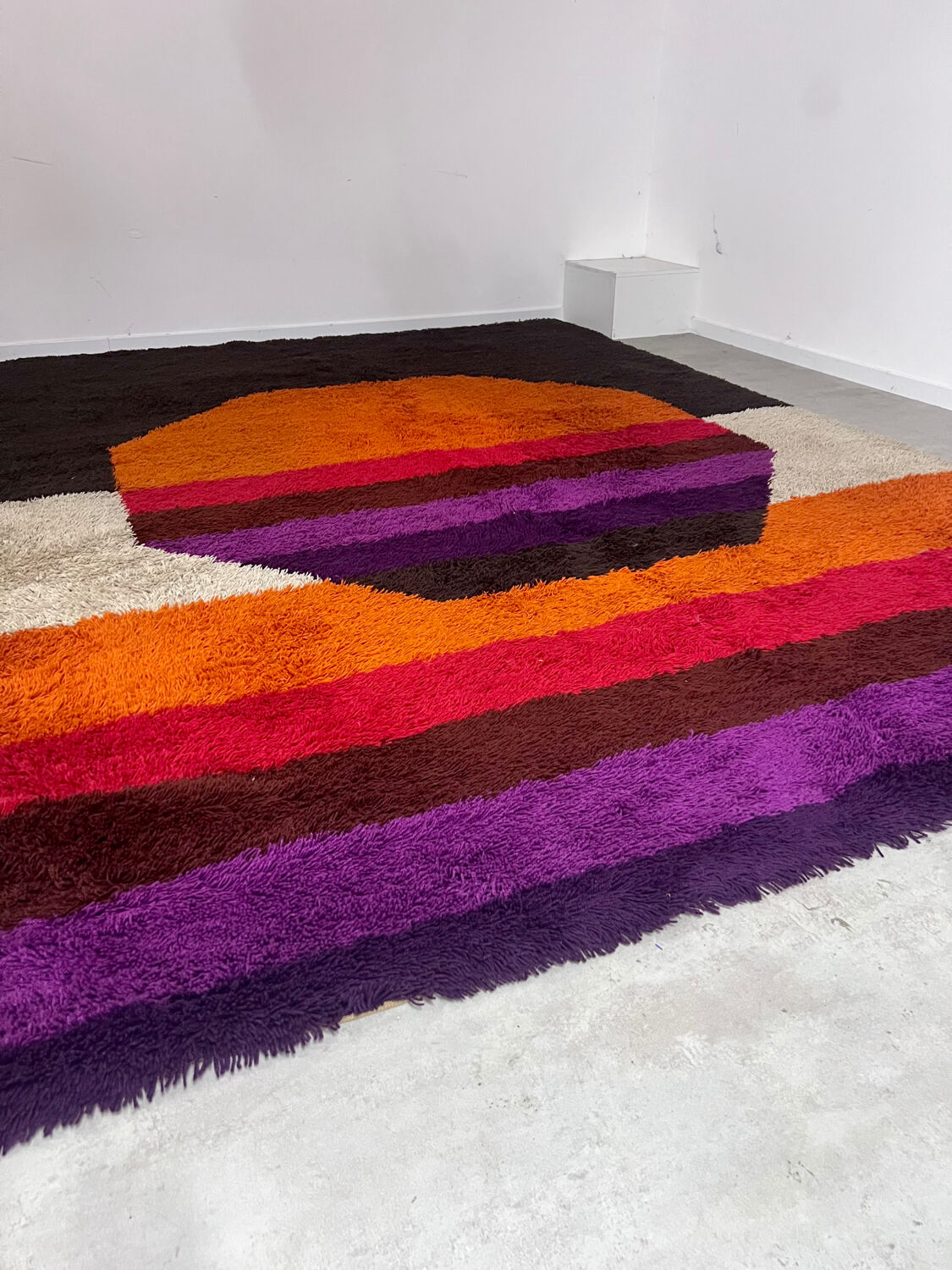 XXL DESSO carpet vintage pop art color from the 70s Scandinavian design Holland