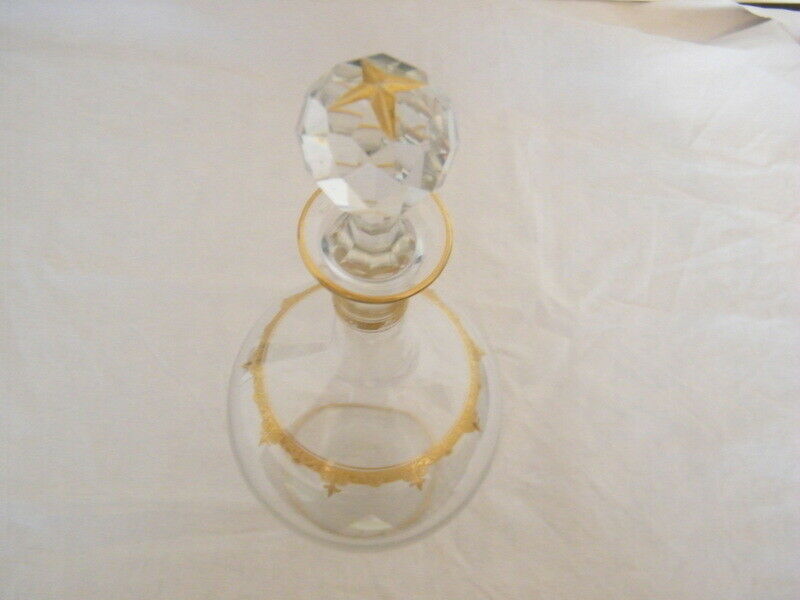 Crystal carafe decorated with gilded leafy interlacings by Saint Louis