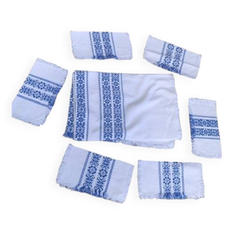 Rectangular tea tablecloth and 6 napkins, made in France, Basque linen, white and blue, Vintage
