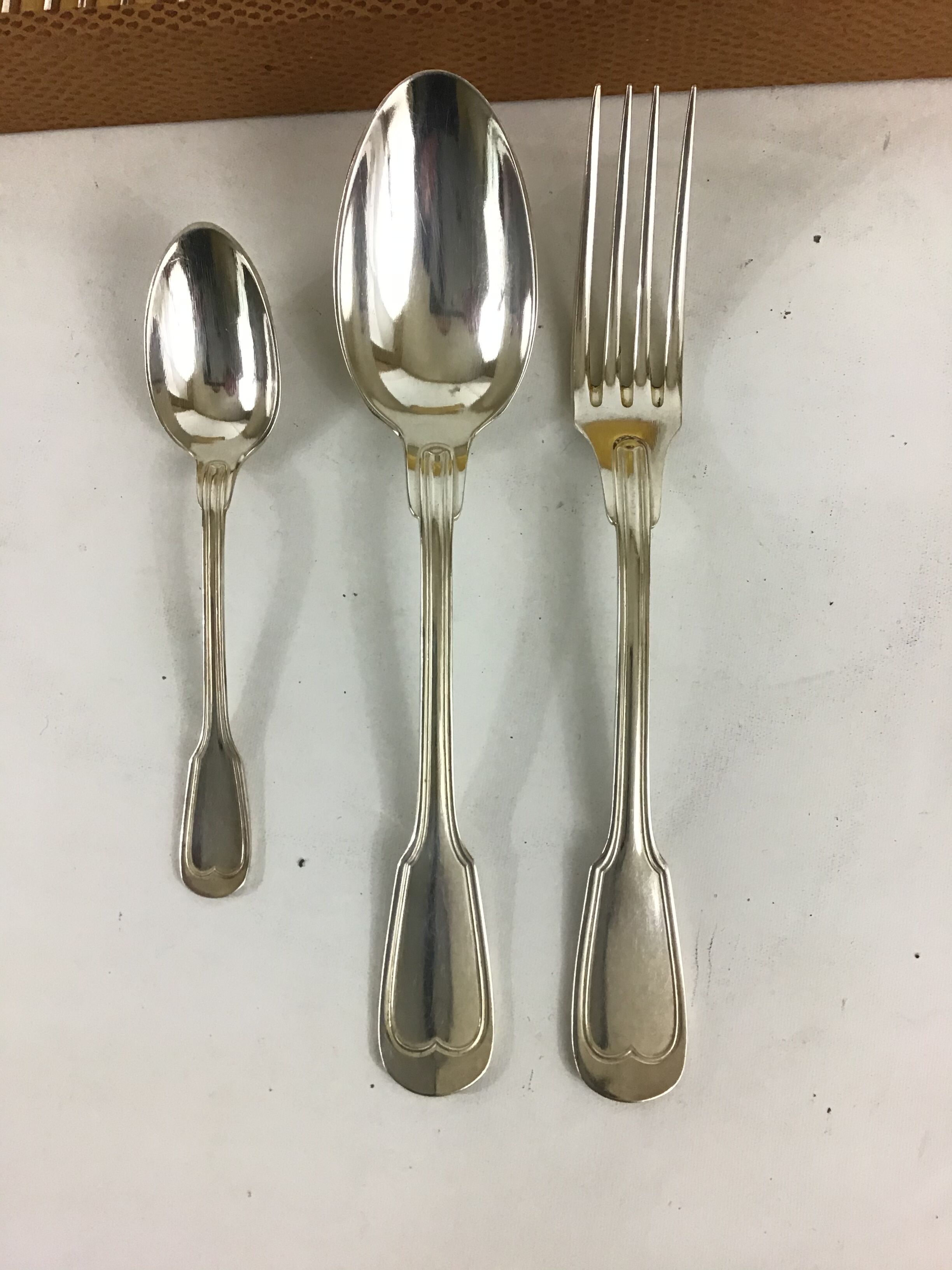 Complete silver metal cutlery set 37 pieces