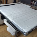 Bolia sofa bed, Scandinavia 3-seater with integrated wheels.