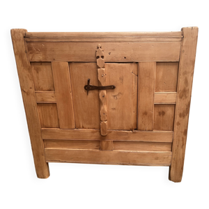 Ancien garde-manger en - pin