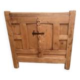 Old pantry in Pitch pine - early 20th century