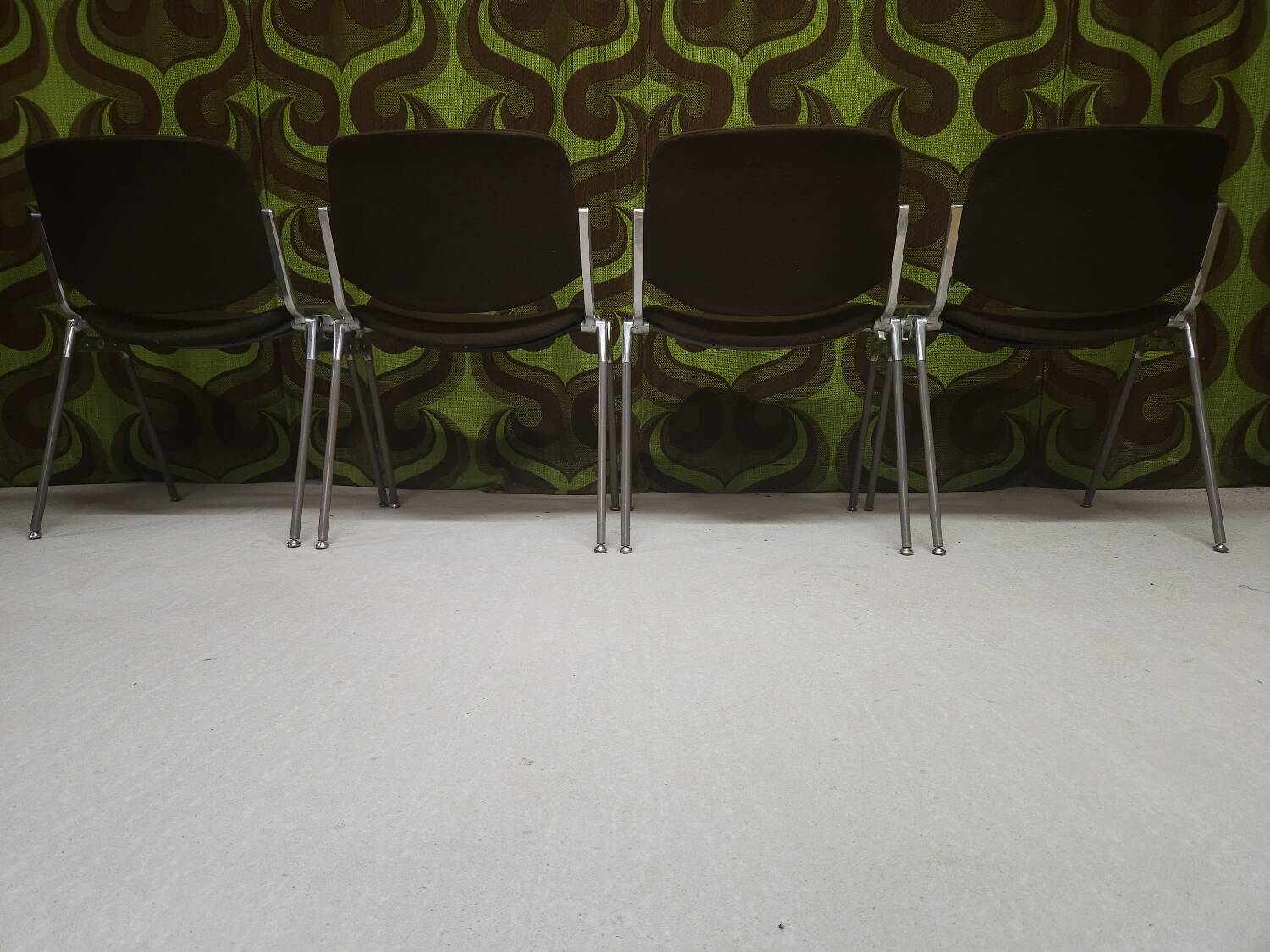 4 dsc castelli chairs