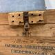 Coffre industriel vintage en bois