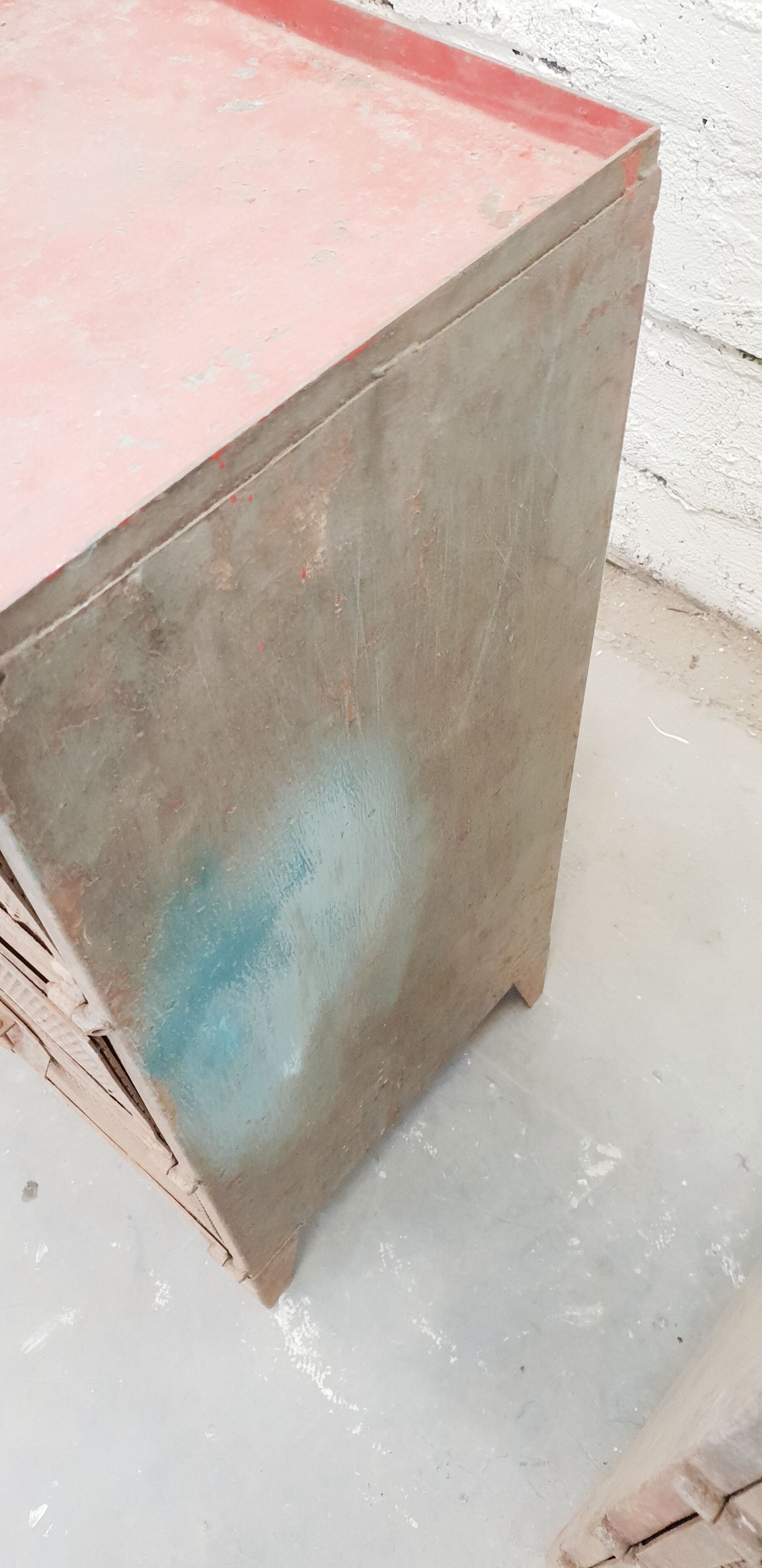 4 industrial workshop maids