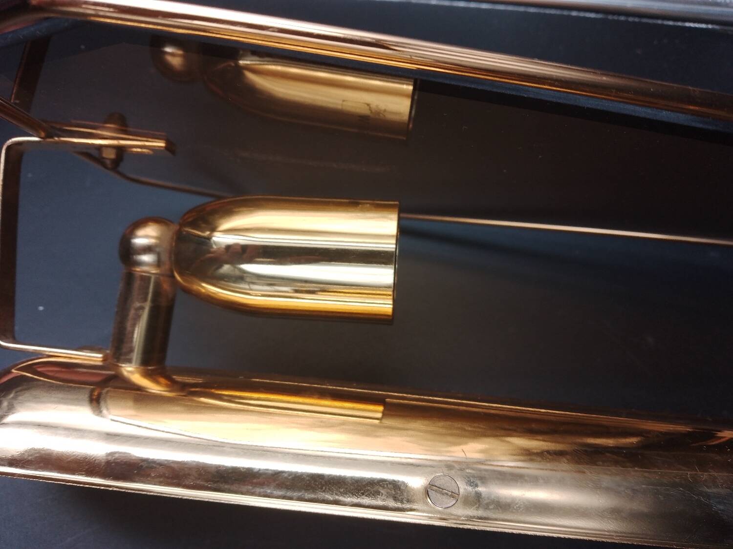 Triple vintage wall lights in brass and beveled glass to be electrified E14