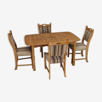 Ensemble de table et quatre chaises en chêne et laine danois