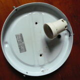 Square ceiling light resists glass