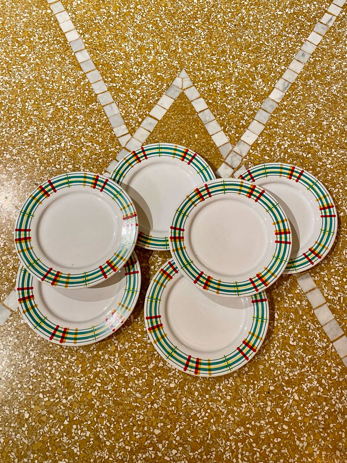 Set of 6 Tulowice dessert plates