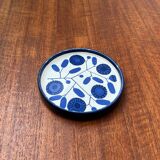 German ceramic saucer from the Stockholm series of the 1960s by Melitta, mid-century style.