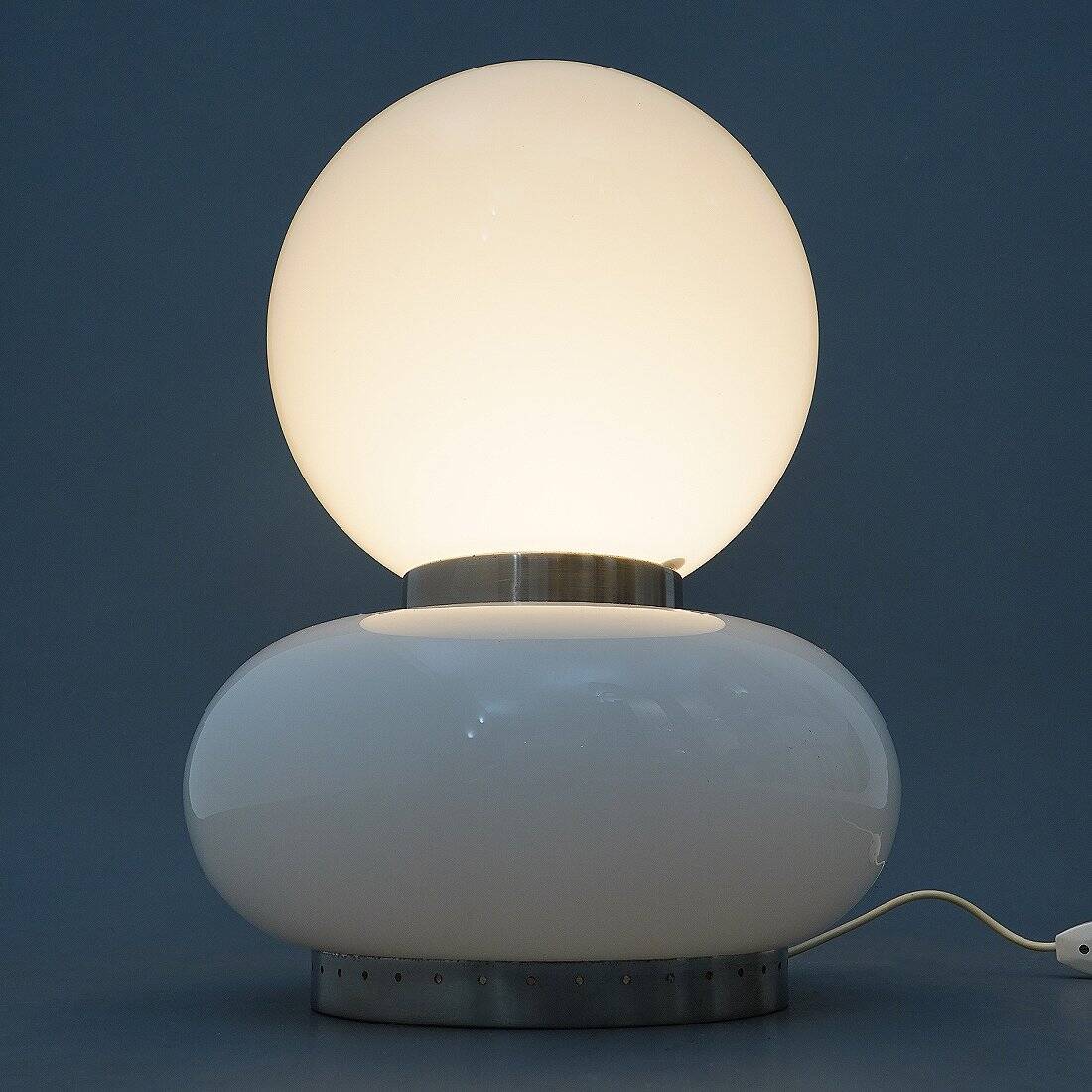 Table lamp with double white glass diffuser, 1970s