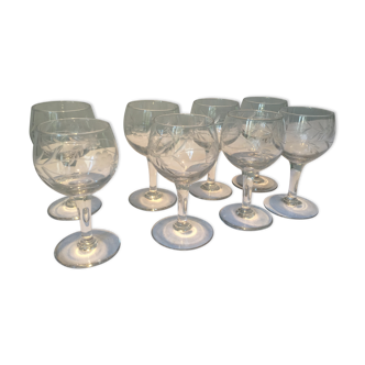 8 verres à liqueur sur pied motif floral