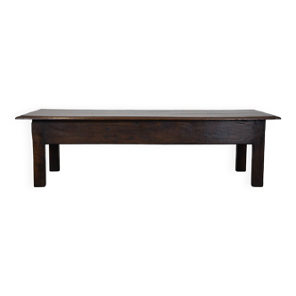 Belle grande table basse antique en chêne foncé avec un tiroir