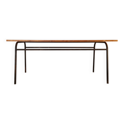 Table piétement métal tubulaire  plateau bois
