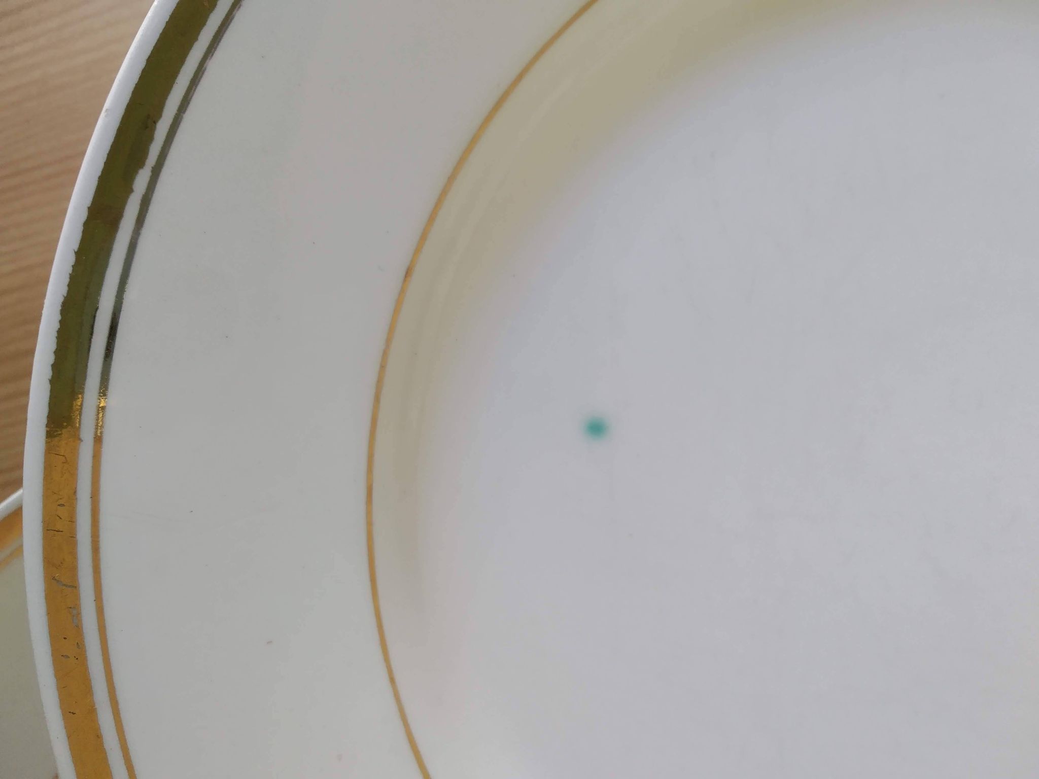 6 Vintage Moulin des Loups Gold-Edged Dinner Plates
