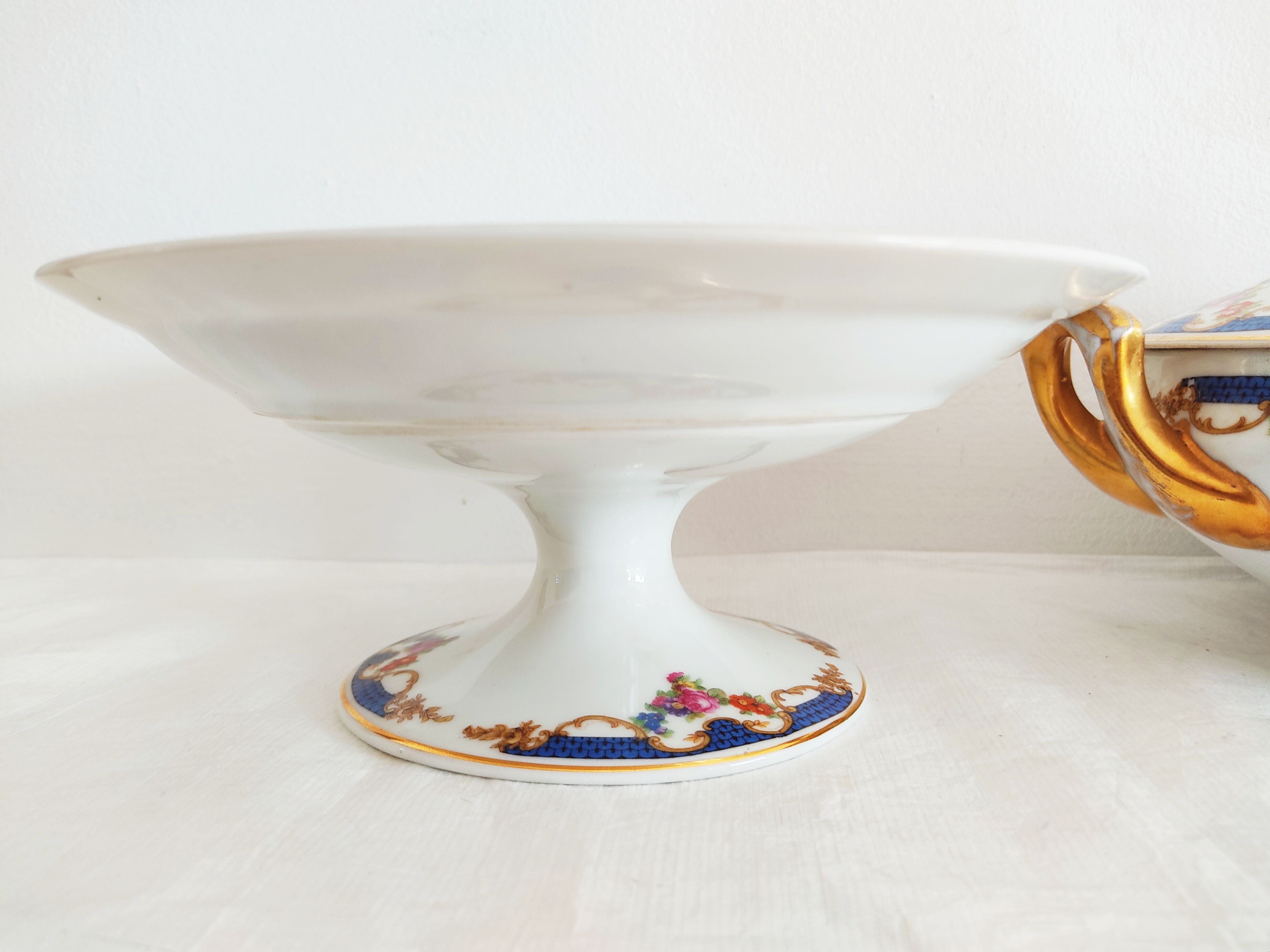 Porcelain Langenthal Switzerland Soupière, Cut on foot and bowl