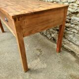 Draper's table, a piece of furniture for the trade