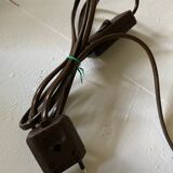 Brass foot tulip lamp