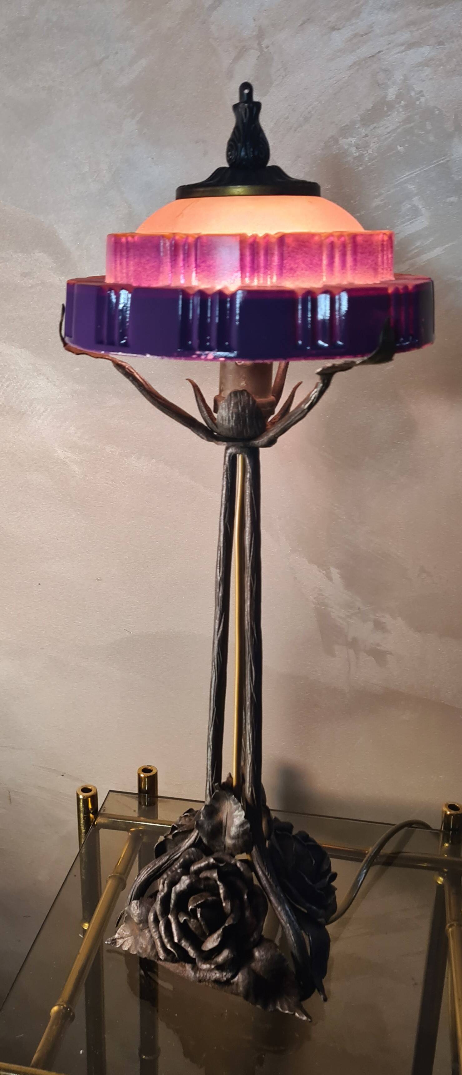 Wrought iron and molded glass lamp - rose decoration - circa 1900
