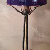 Lampe en fer forgé et verre moulé - décor de rose - vers 1900