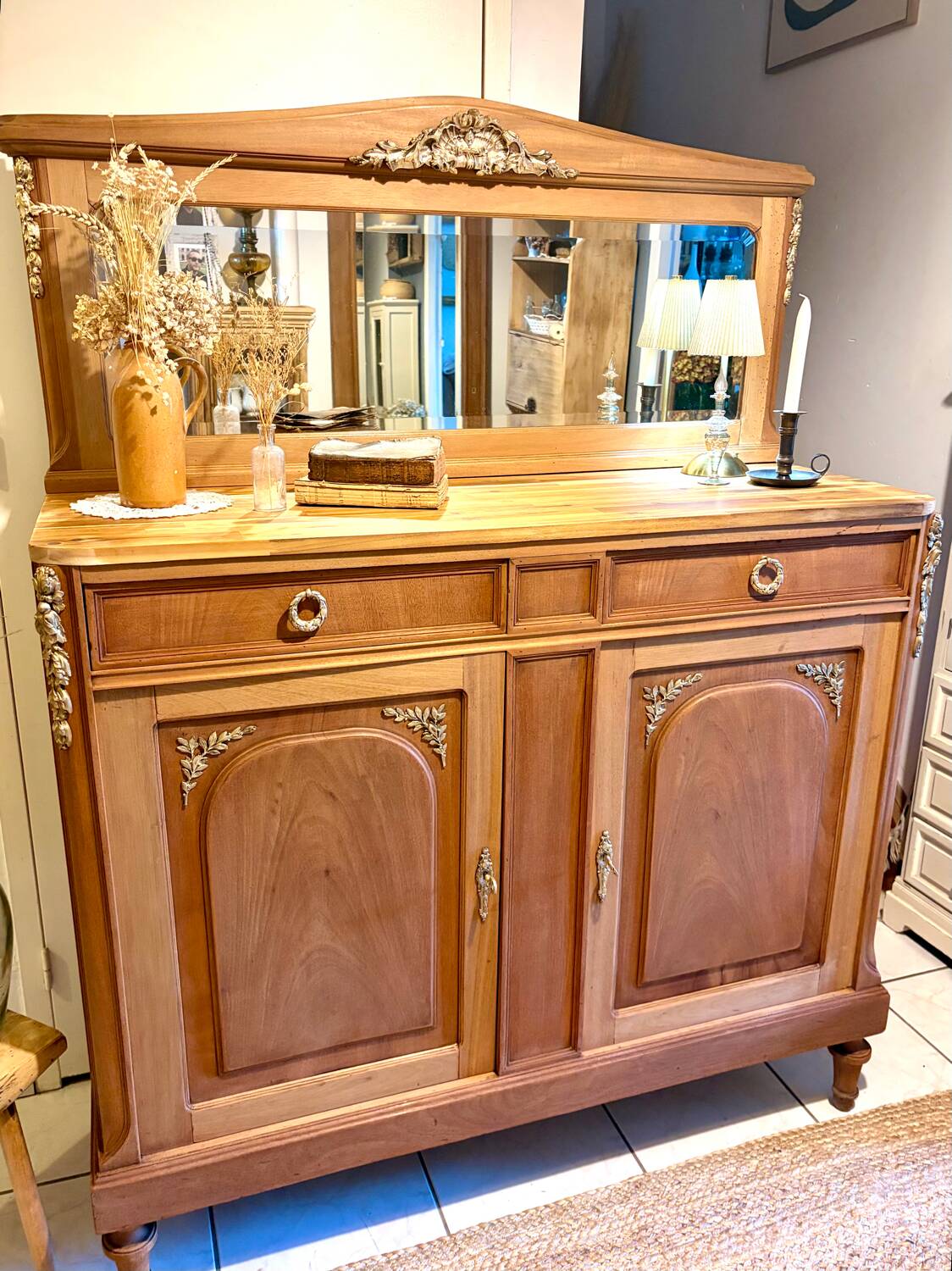 Raw wood sideboard and its mirror
