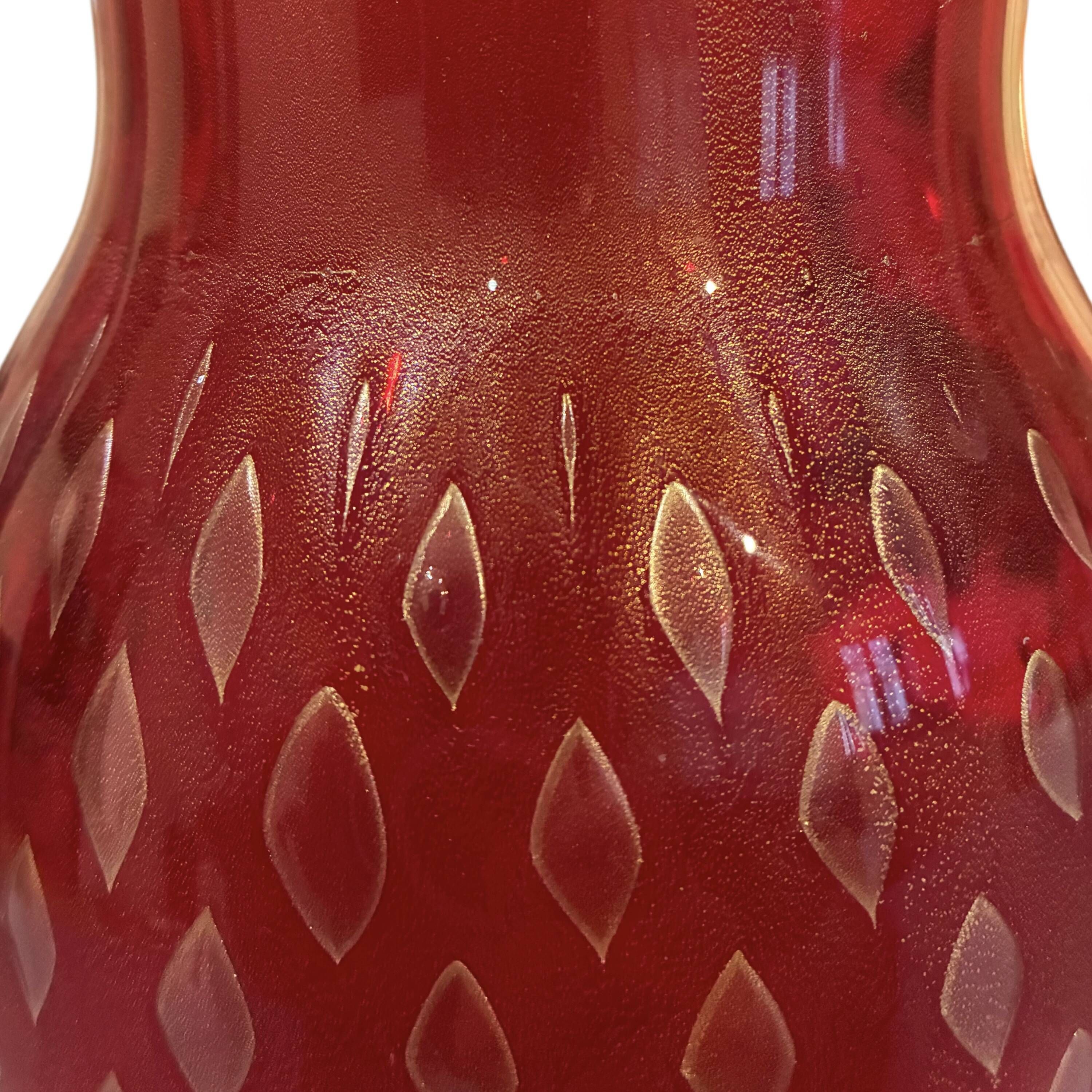 Alfredo barbini (1912-2007), murano, glass vase, circa 1970