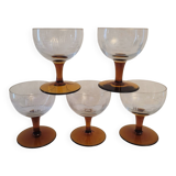 Engraved wine glasses with amber feet, 60s France