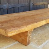Table basse brutaliste