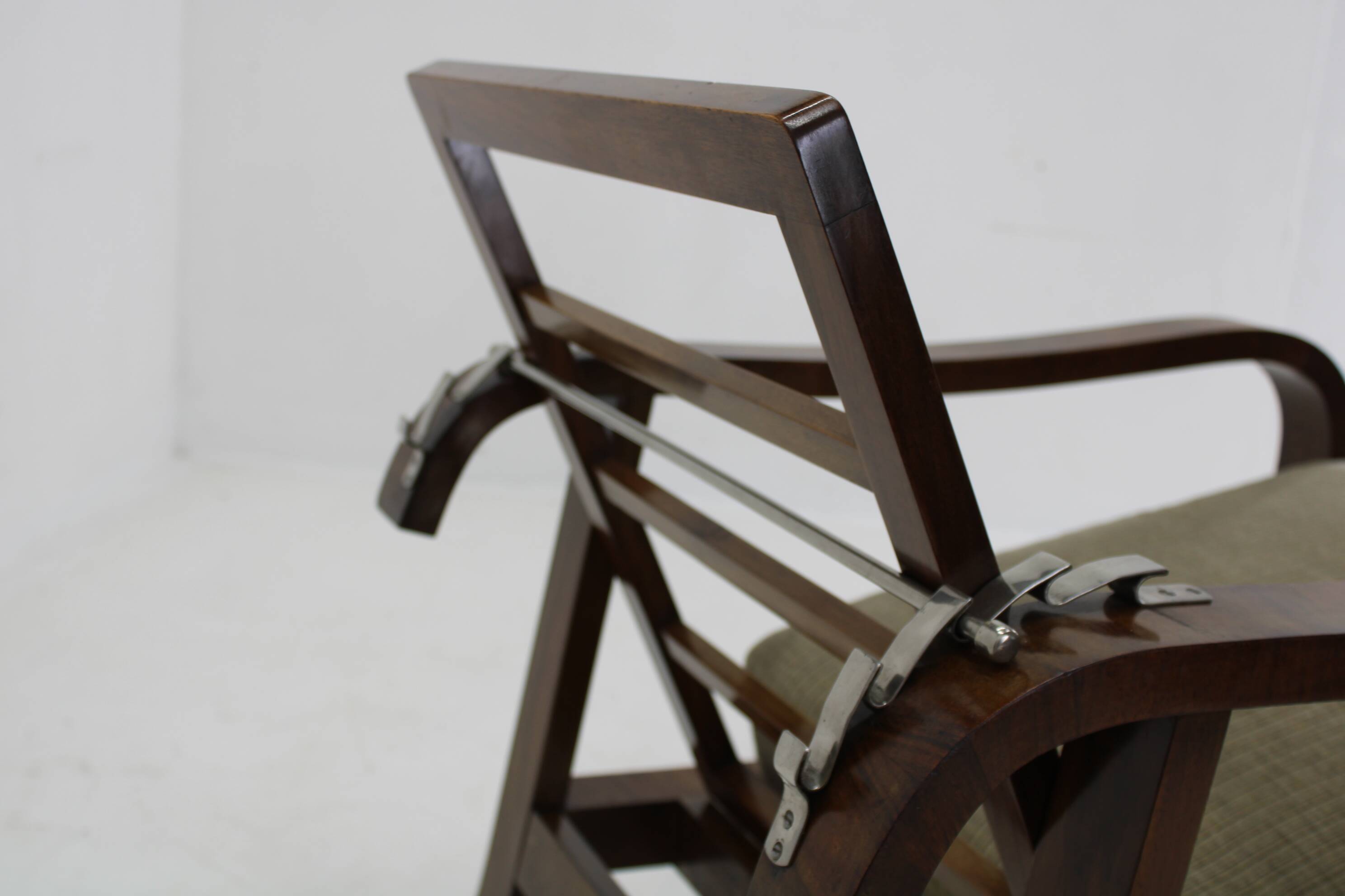 1930s Pair of Art Deco Armchairs in Walnut Finish, Czechoslovakia