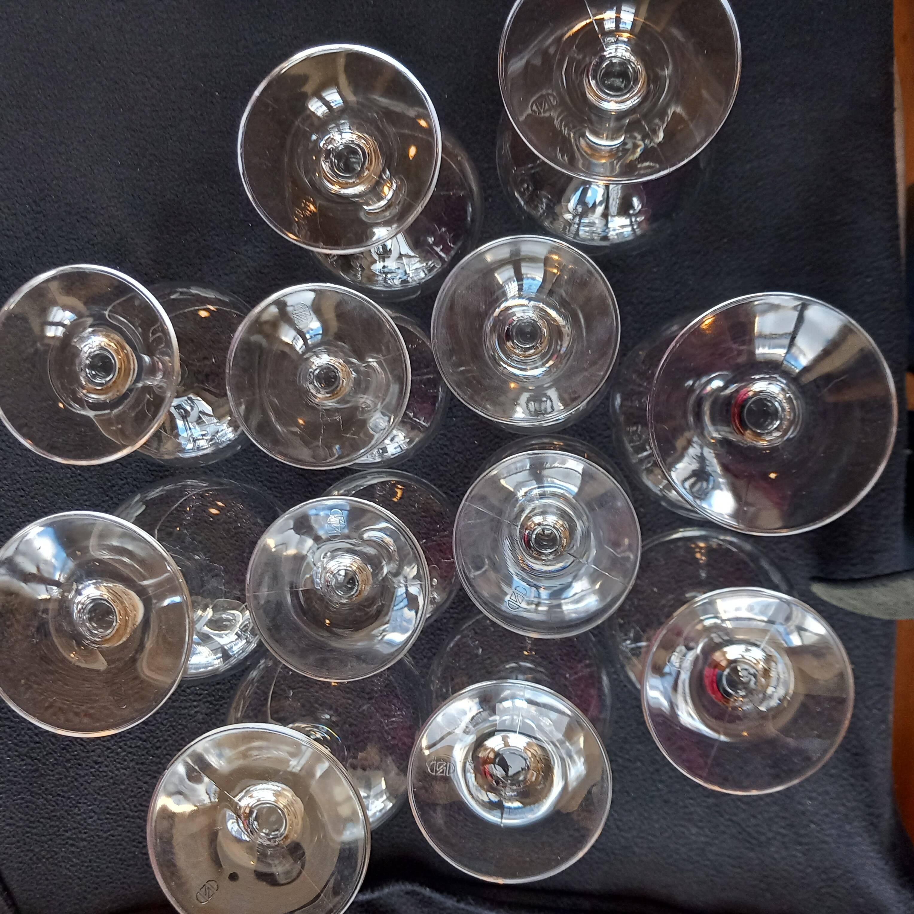 Crystal stemware service engraved flower 70s