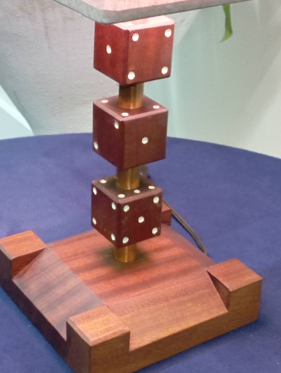 Lampe dès en bois vintage