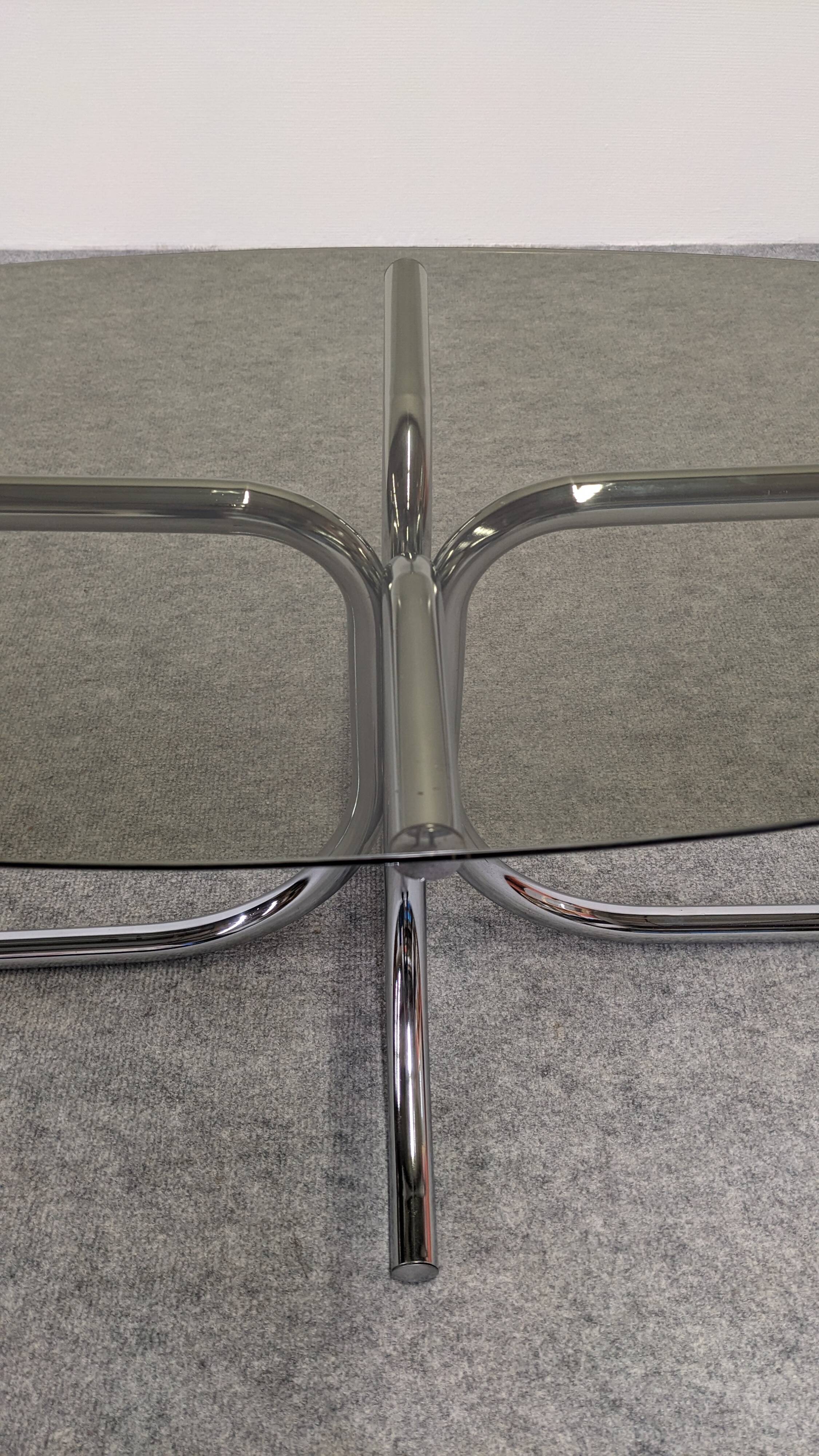 Space age coffee table in tubular and smoked glass, 60s-70s