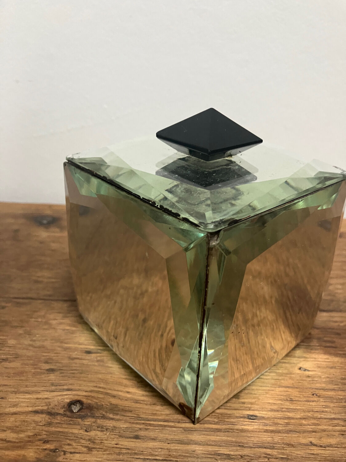 Beveled mirror jewelry box