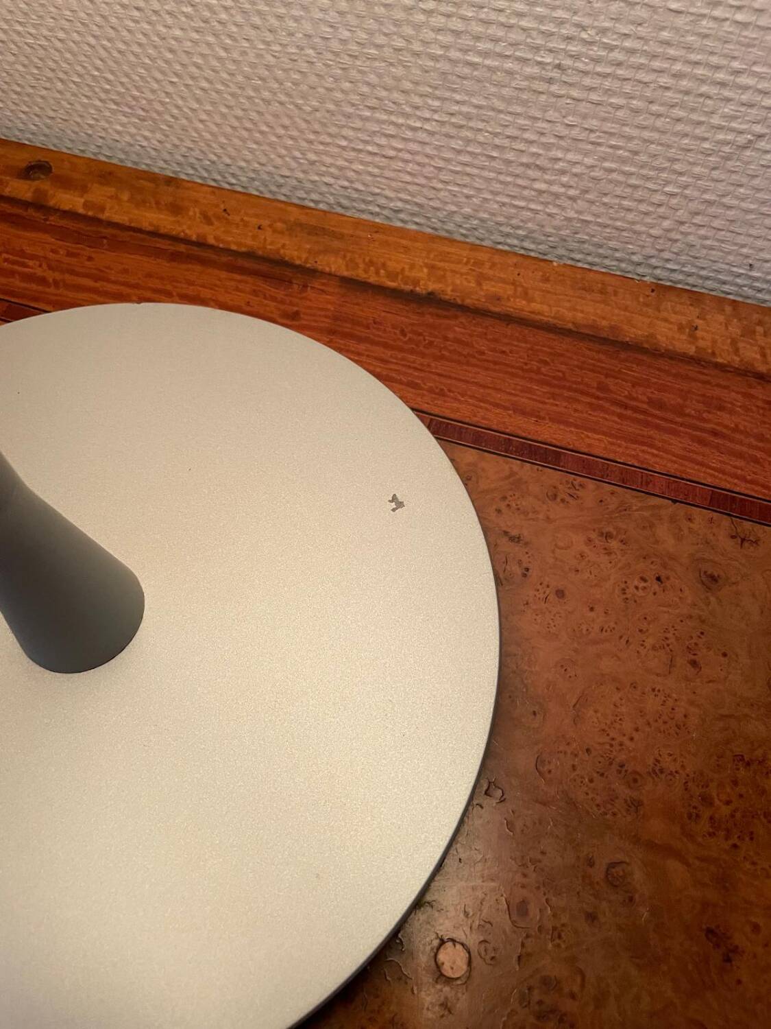 Glo-Ball T1 lamp by Jasper Morrison