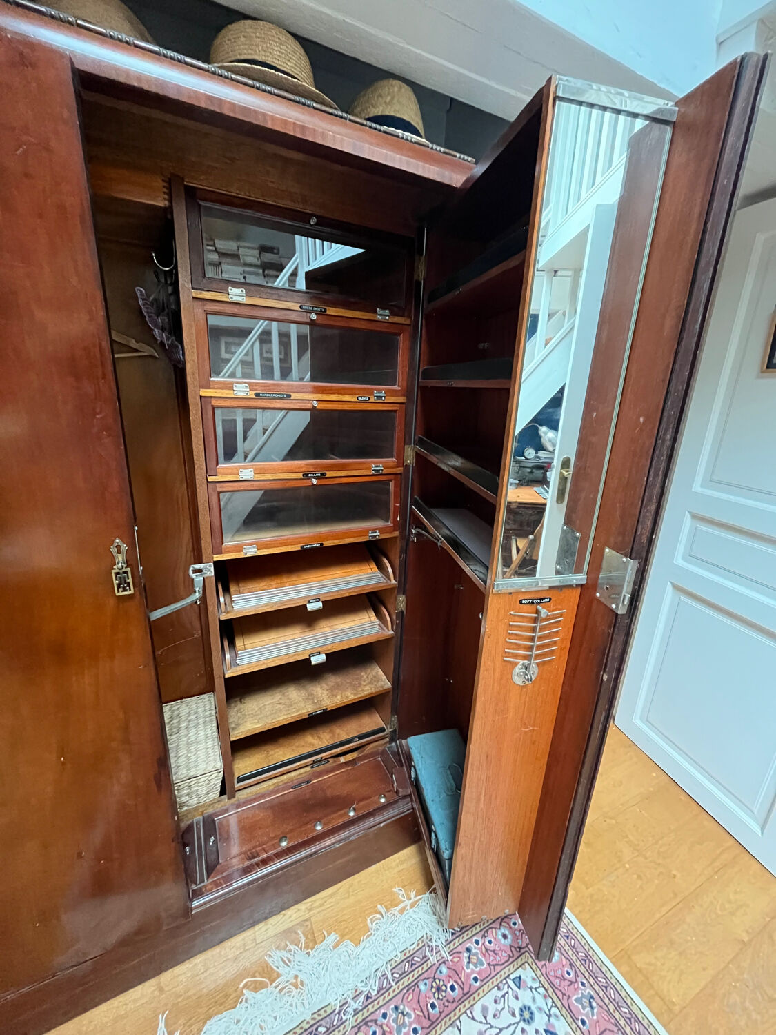 Ocean liner wardrobe