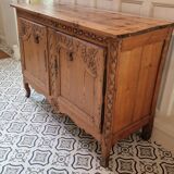 Sideboard carved in natural wood