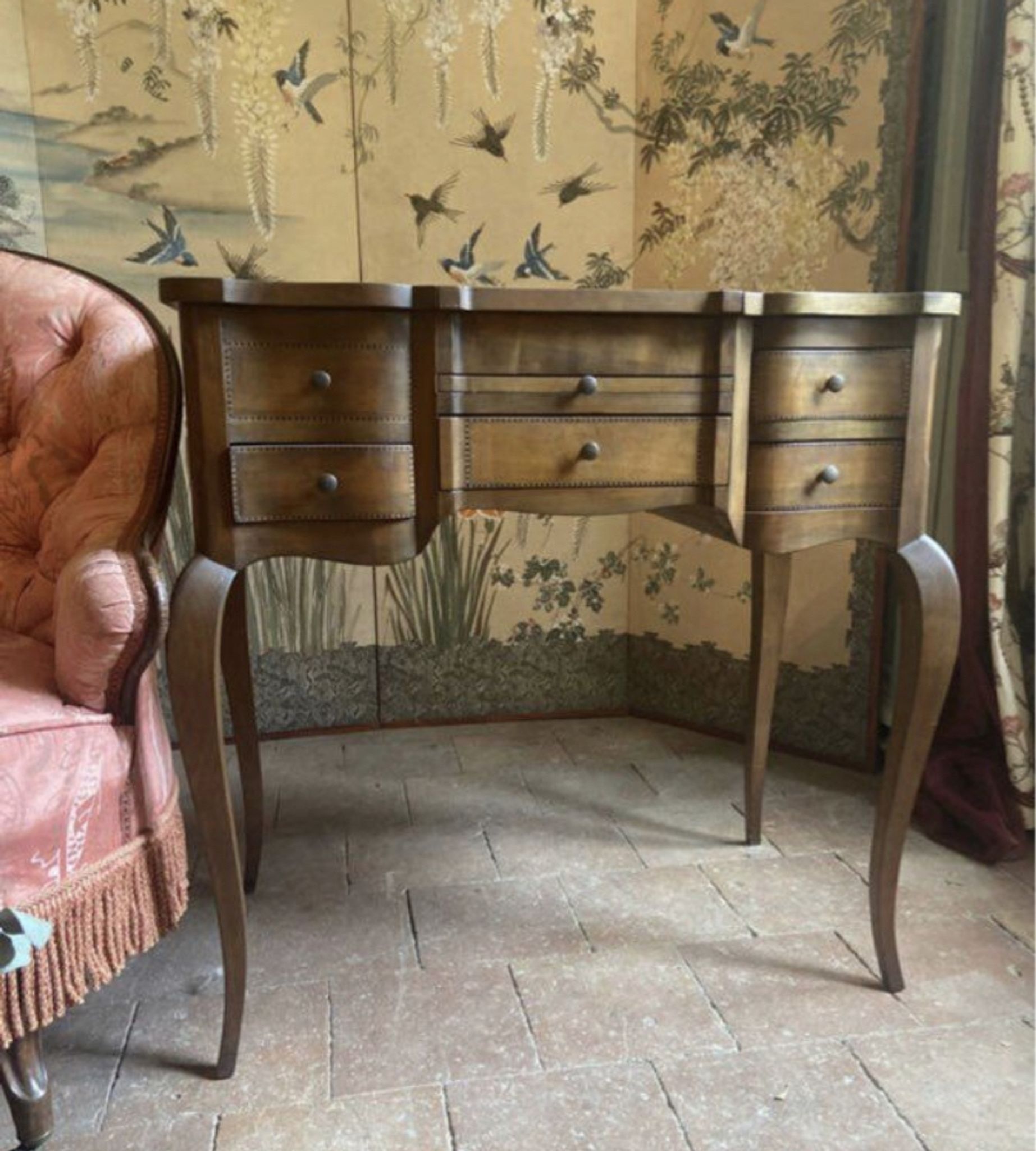 Old dressing table from the 1900s in cherry wood