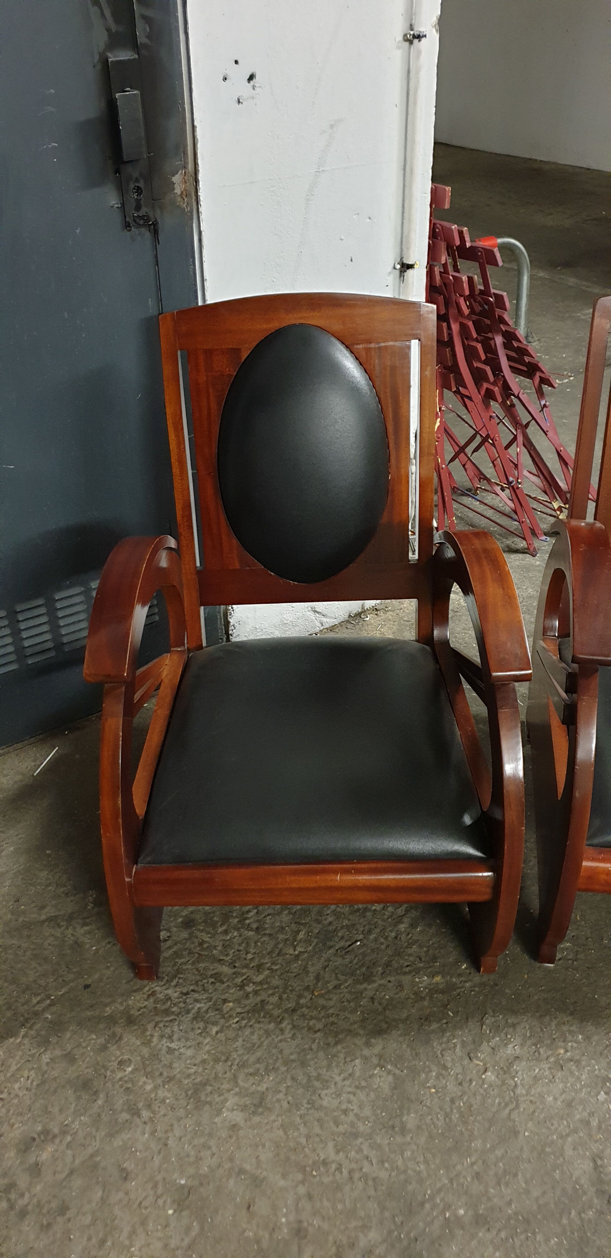 Pair of chairs desing boat