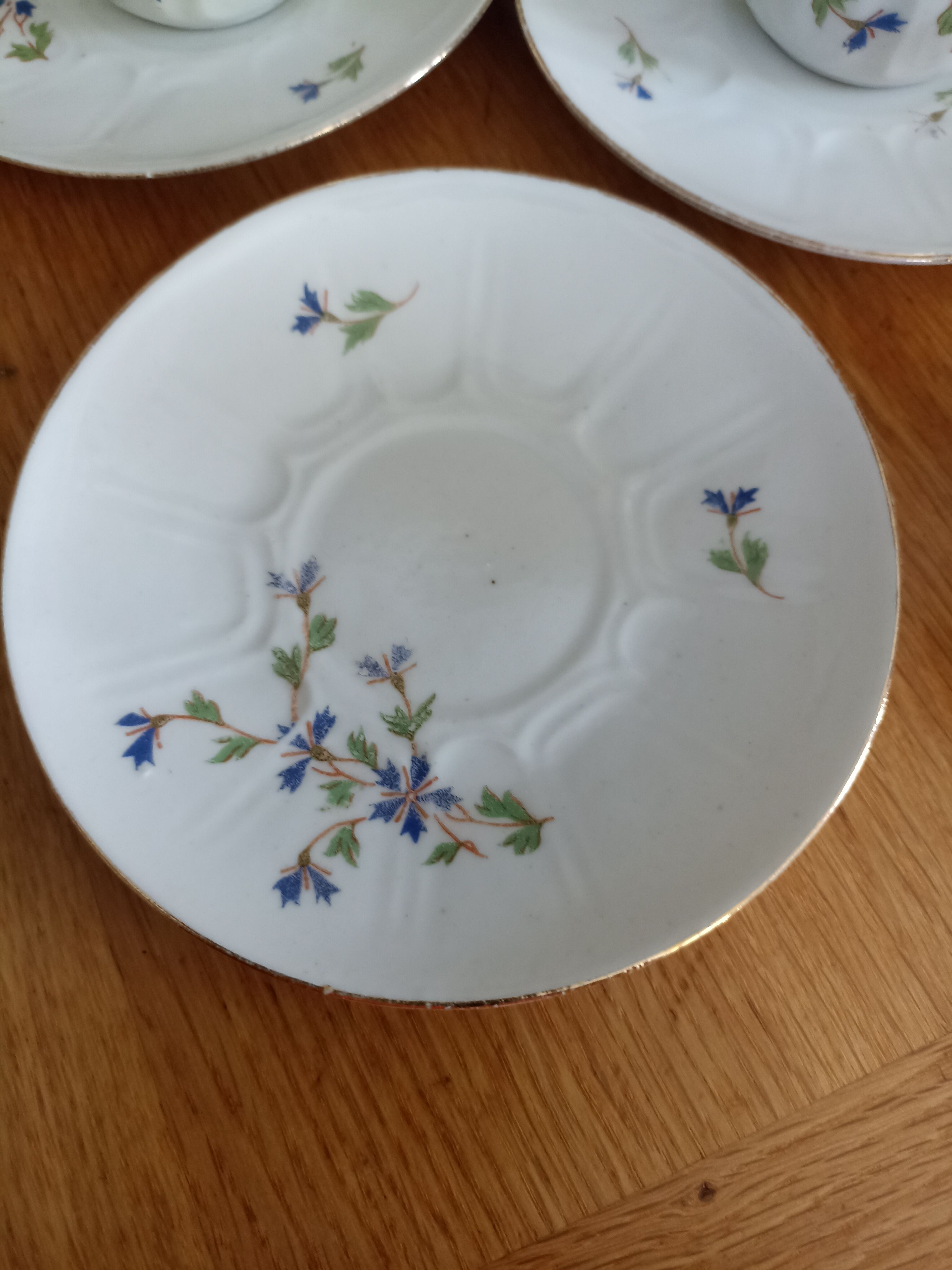 Trio cups and saucers