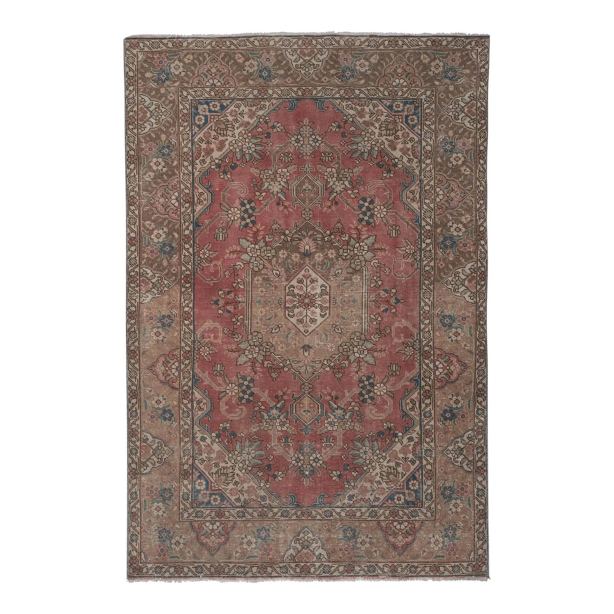 Vintage Turkish handmade rug 134x193 cm