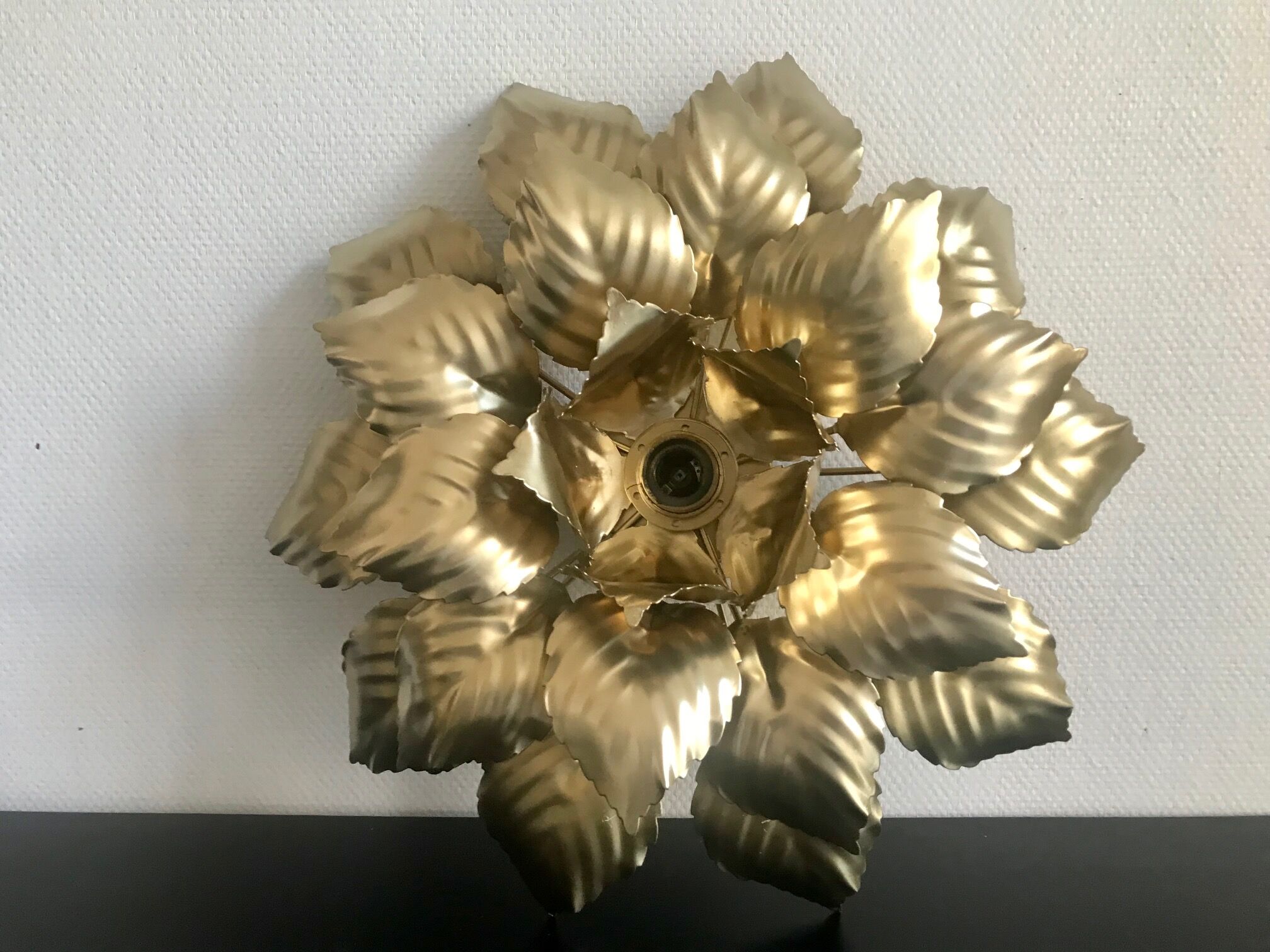 Ceiling lamp flower / golden leaves