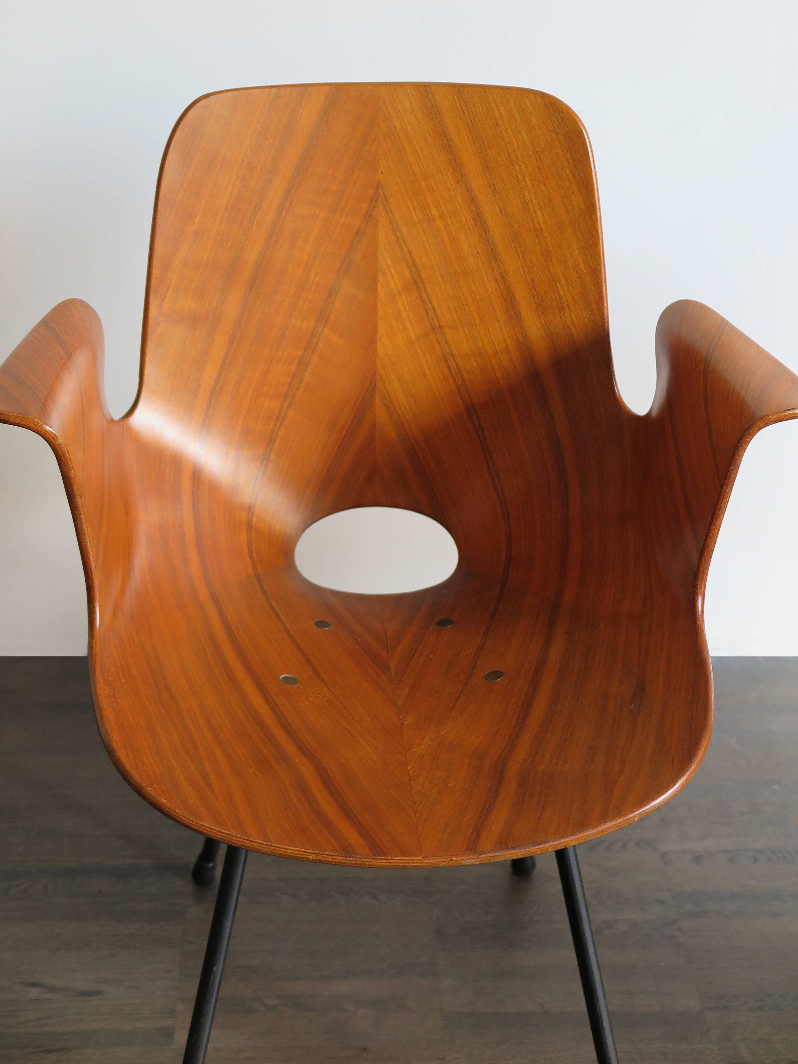 Chaises Vittorio Nobili pour Fratelli Tagliabue modèle Deadé années 1950