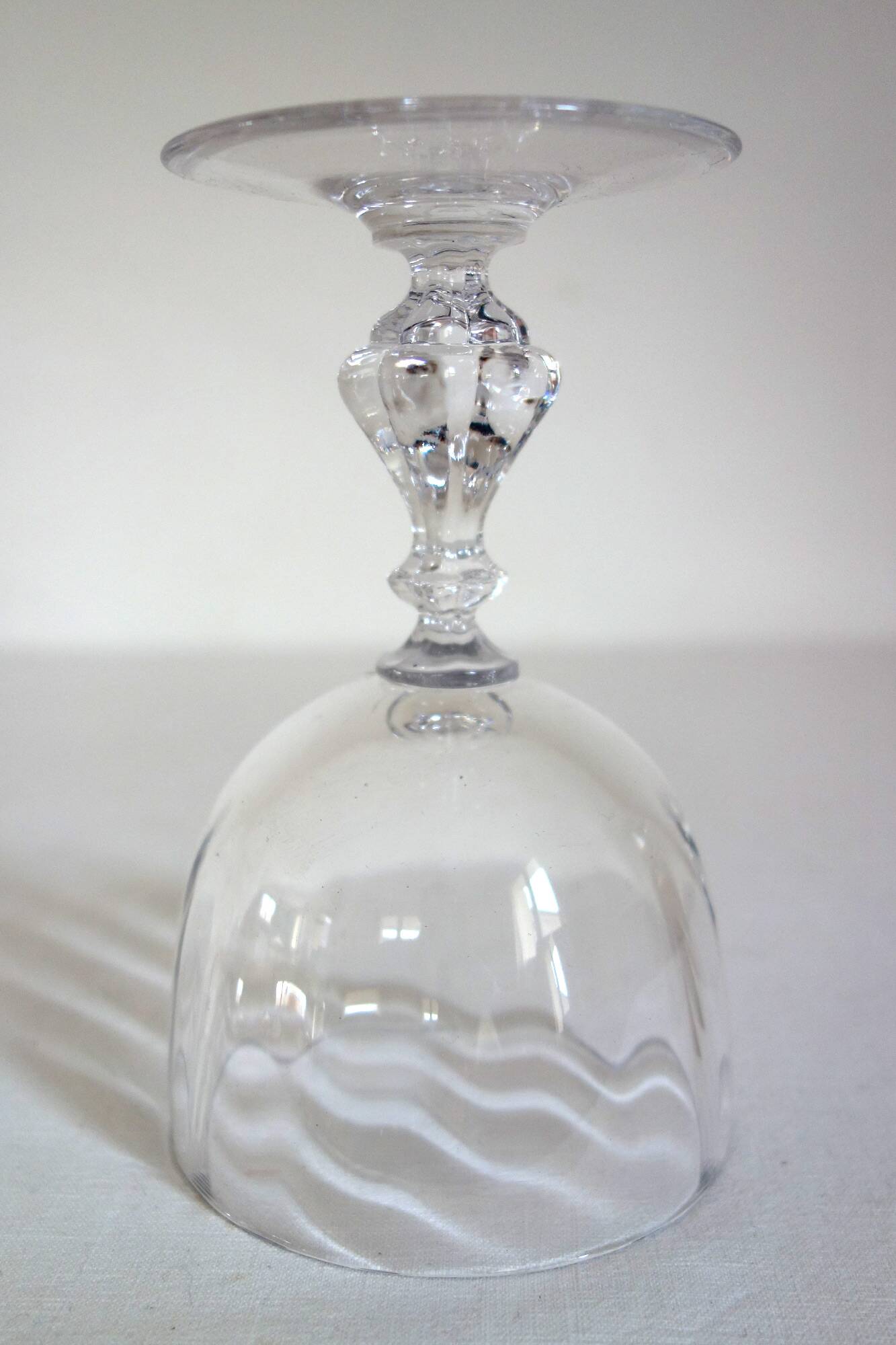 10 wine glasses in Sèvres crystal, Choiseul model
